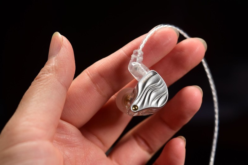 低音沉、高音亮，老烧看得起！79元的SUPERTFZ QUEEN2023试听