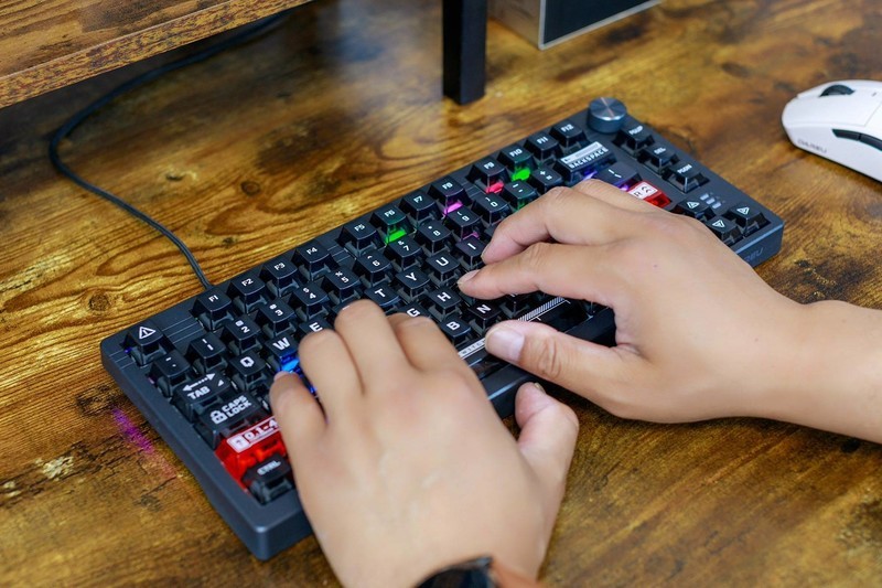 我桌面的生产力工具：达尔优EK75RT磁轴键盘&A950PRO鼠标使用体验