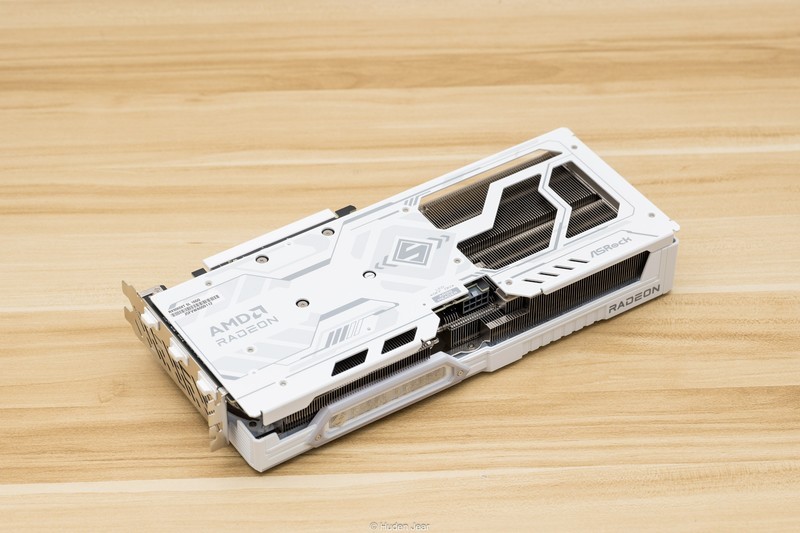 定位60的甜品混战！RX 9060XT 8G/16G首发测评