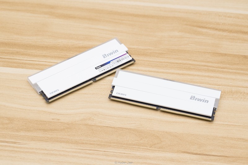 定位60的甜品混战！RX 9060XT 8G/16G首发测评