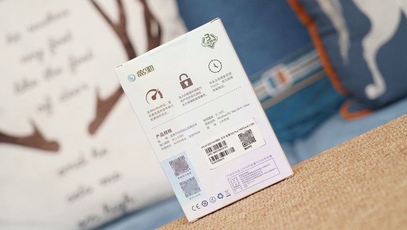 更适合游戏玩家的甜点显卡，AMD RX 9060 XT首发评测&装机分享