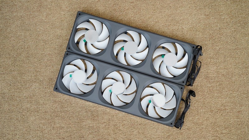 更适合游戏玩家的甜点显卡，AMD RX 9060 XT首发评测&装机分享