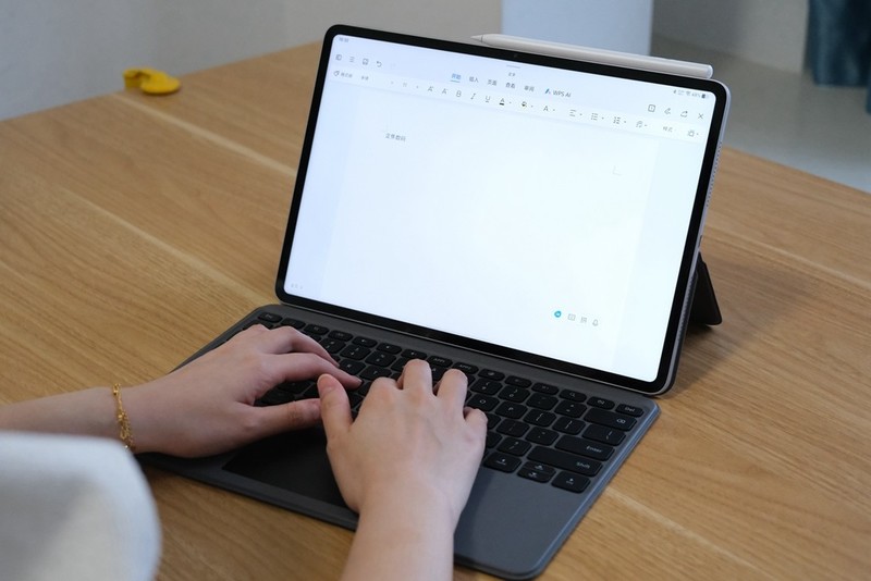 iQOO Neo10 Pro+及iQOO全家桶分享：一次的生态具象化体验