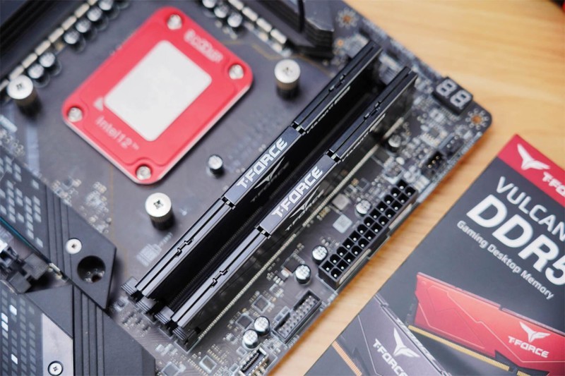 支持AMD EXPO，性能起飞，十铨T-FORCE VULCANα DDR5-6000值得入手