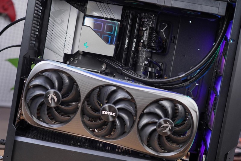 支持AMD EXPO，性能起飞，十铨T-FORCE VULCANα DDR5-6000值得入手