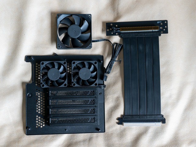 给热情似火的显卡轻松降温，微星氪金枪3机箱本站首晒