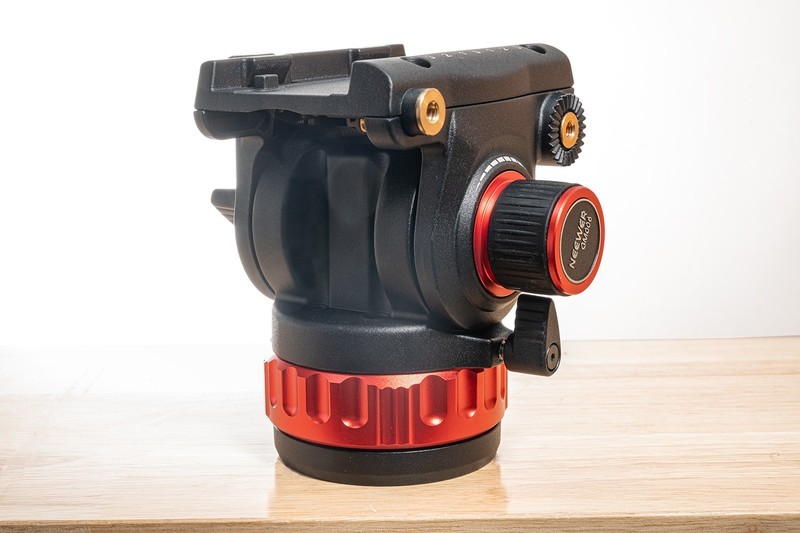 三脚架稳定器秒切换，干活就要便利，入手纽尔GM006液压云台