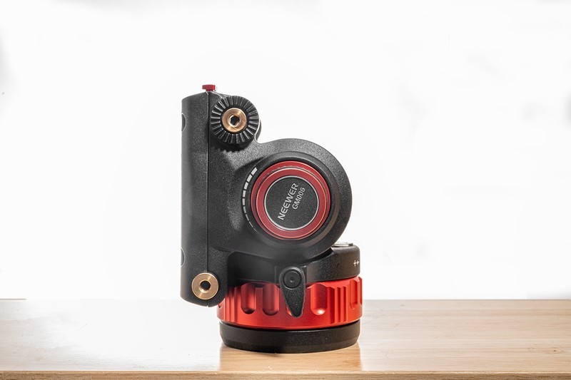 三脚架稳定器秒切换，干活就要便利，入手纽尔GM006液压云台