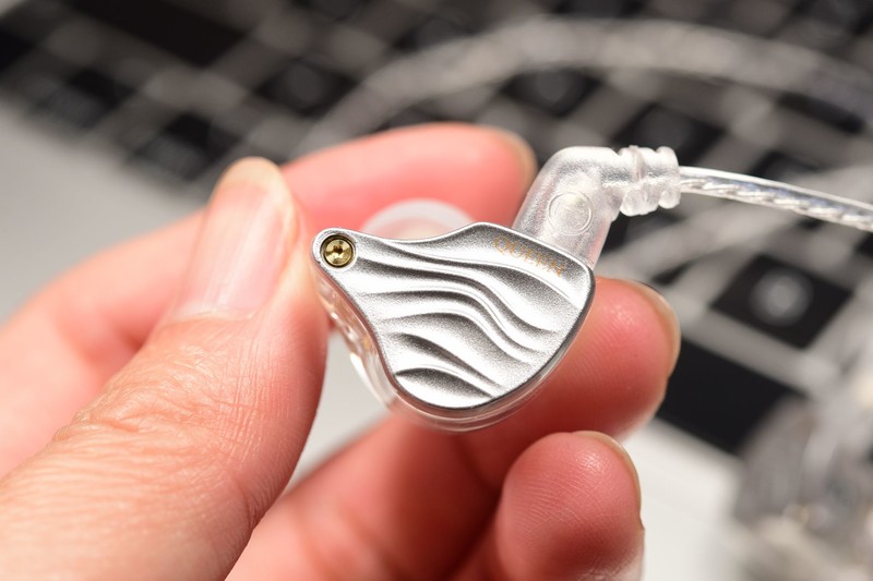 低音沉、高音亮，老烧看得起！79元的SUPERTFZ QUEEN2023试听