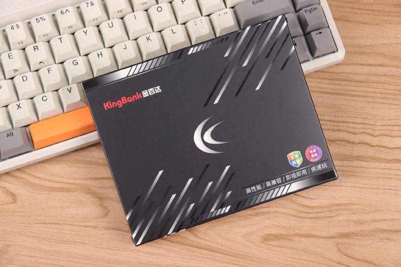 不足700元，竟能稳超8000MHz！金百达黑刃6800内存评测