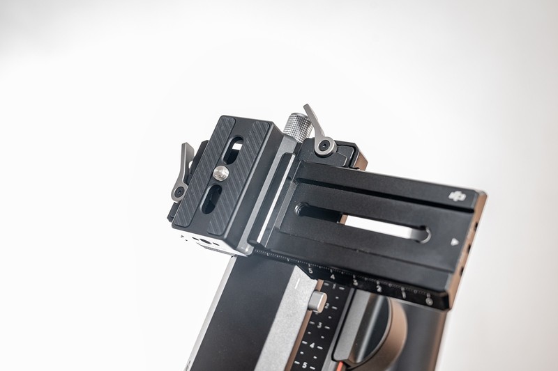 三脚架稳定器秒切换，干活就要便利，入手纽尔GM006液压云台