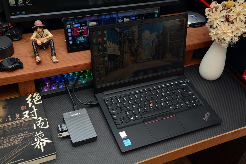 百瓦快充、M.2扩容、十合一拓展，麦沃KH1005扩展坞开箱体验