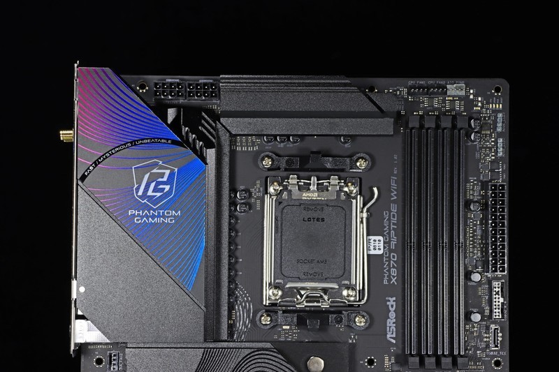 9800X3D 封神了！最强游戏 CPU 名不虚传！