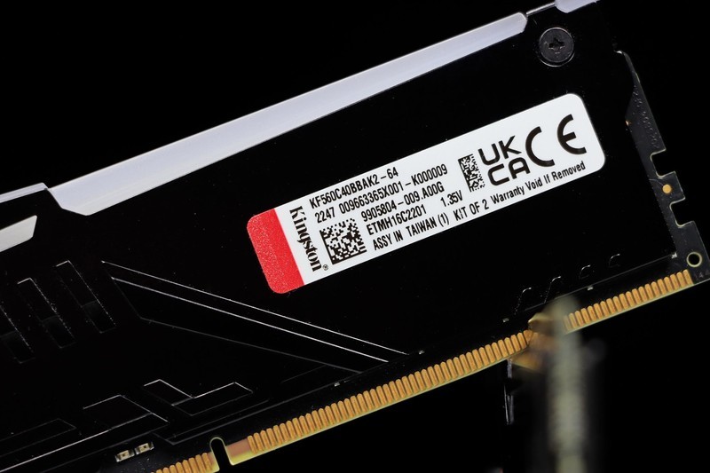 9800X3D 封神了！最强游戏 CPU 名不虚传！