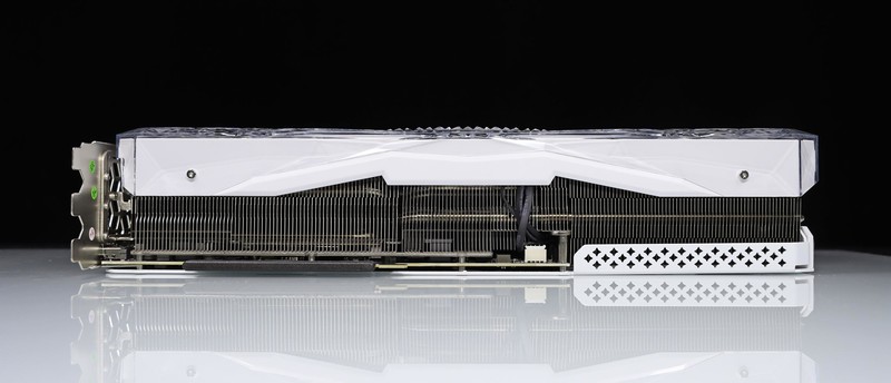 9800X3D 封神了！最强游戏 CPU 名不虚传！