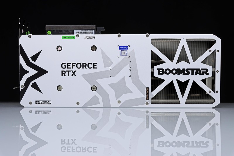 9800X3D 封神了！最强游戏 CPU 名不虚传！