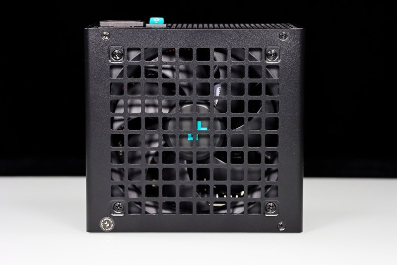 9800X3D 封神了！最强游戏 CPU 名不虚传！