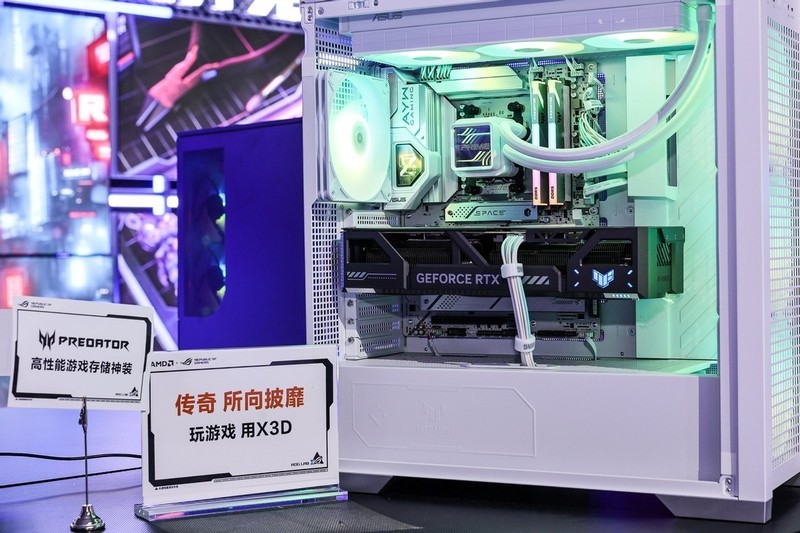 液氮超频火力全开，AI创作惊艳全场，华硕主板在ROG DAY玩疯了！