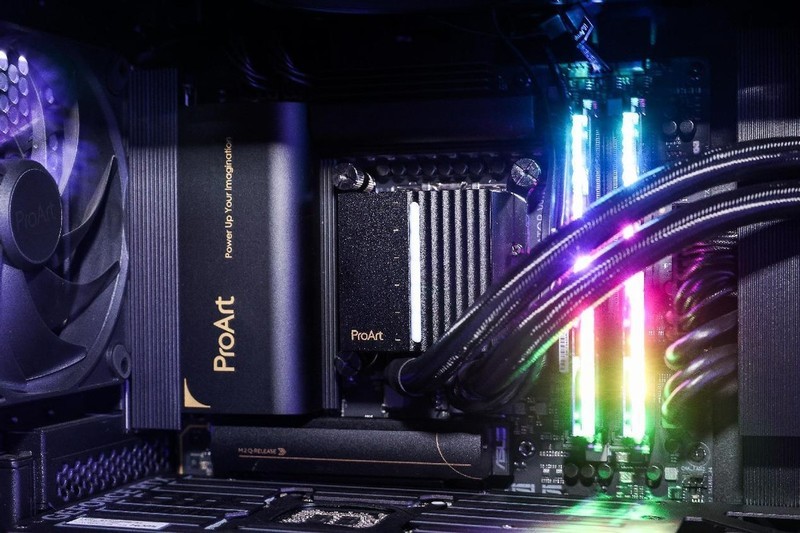 液氮狂飙，AI幻梦：华硕主板于ROG DAY绘就科技绮梦