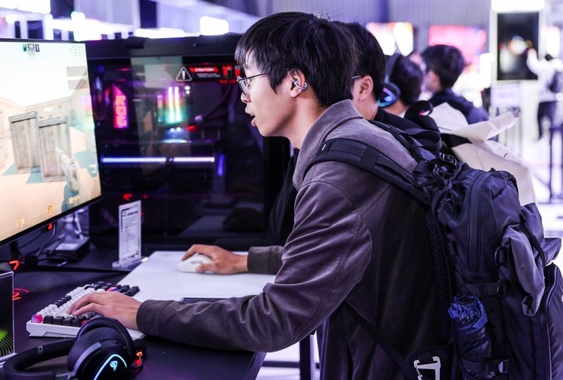 液氮超频+AI创作 华硕主板引领ROG DAY新玩法