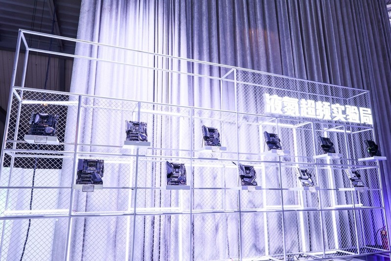 液氮超频+AI创作，华硕主板引领ROG DAY新玩法