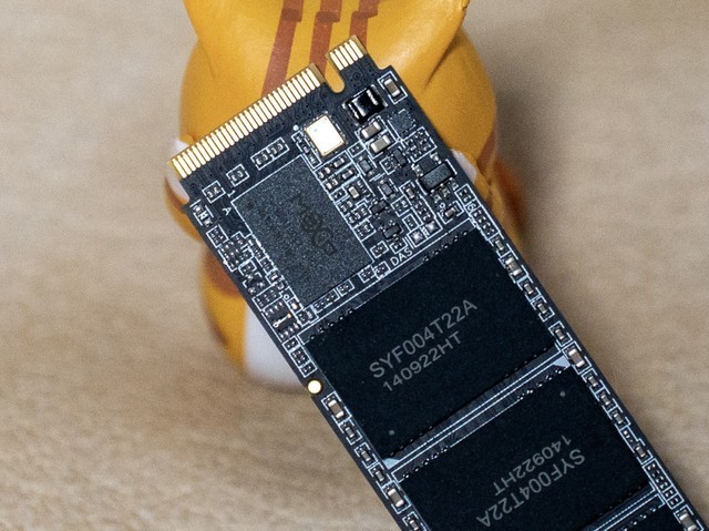 平民法拉利再升级，金百达 刃 3600 CJR RGB内存测评