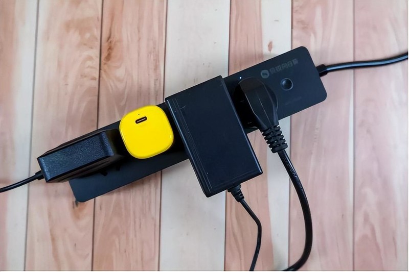 远程开关机，电量实时监控，贝锐向日葵开机排插P1Pro体验