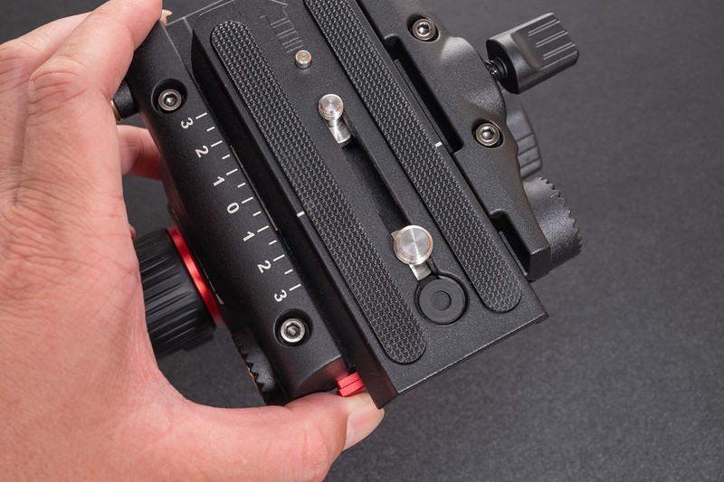 三脚架稳定器秒切换，干活就要便利，入手纽尔GM006液压云台