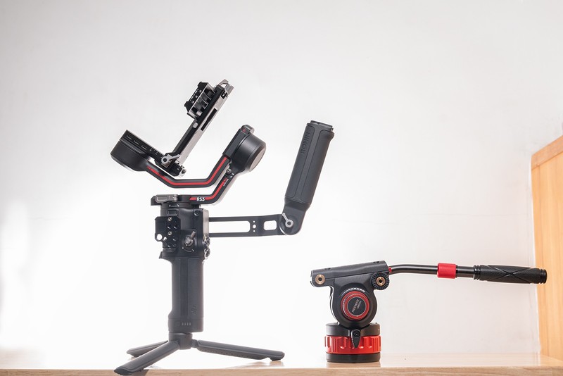 三脚架稳定器秒切换，干活就要便利，入手纽尔GM006液压云台