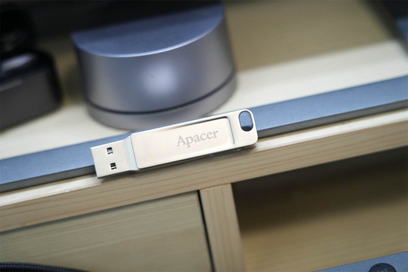 宇瞻AP301双接口U盘：时尚与耐用并存，办公娱乐两不误！