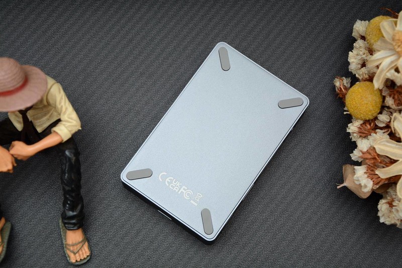 百瓦快充、M.2扩容、十合一拓展，麦沃KH1005扩展坞开箱体验