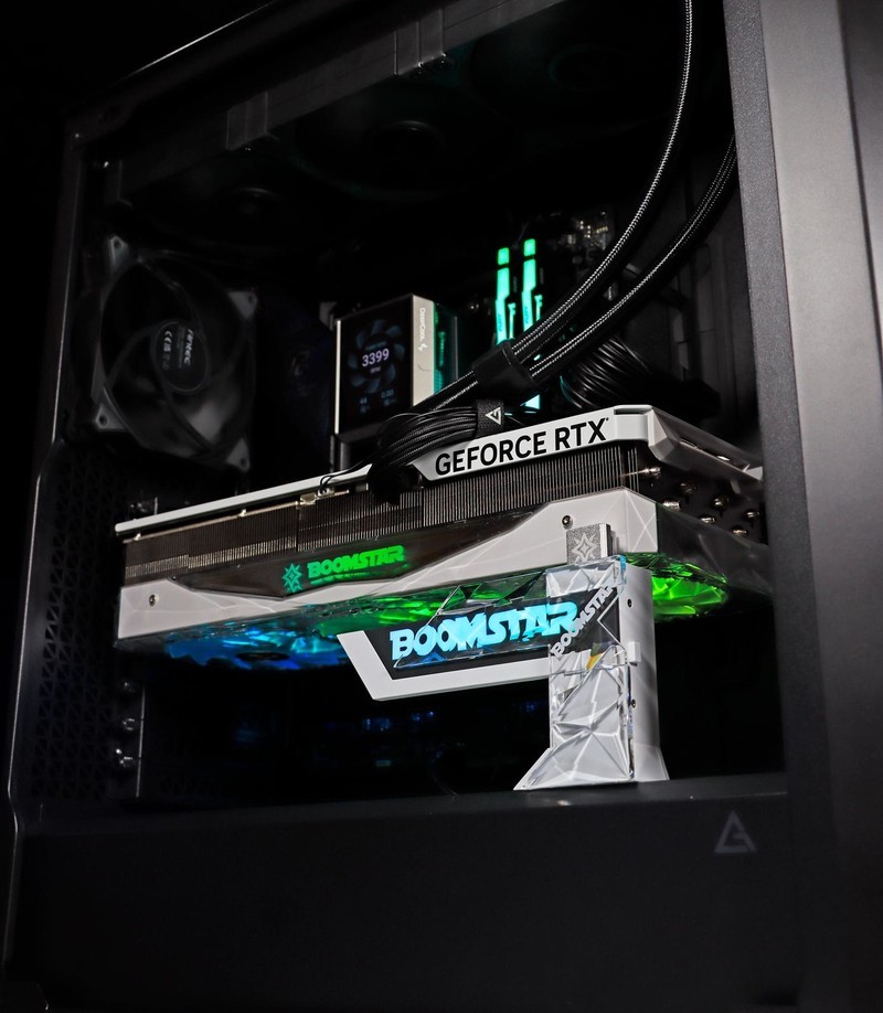 9800X3D 封神了！最强游戏 CPU 名不虚传！