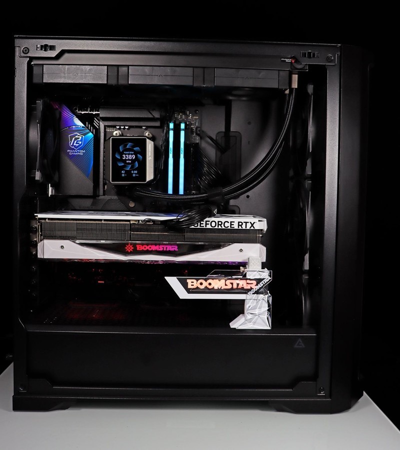 9800X3D 封神了！最强游戏 CPU 名不虚传！