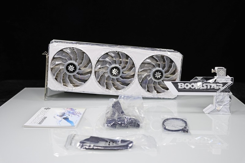 9800X3D 封神了！最强游戏 CPU 名不虚传！