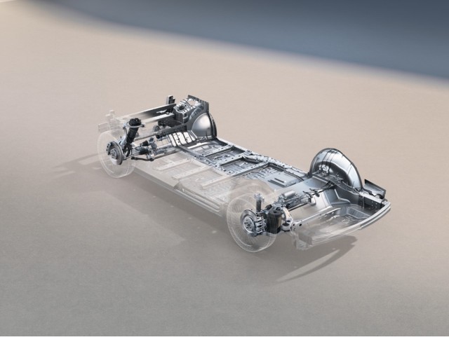 5.4米转弯半径、防弹电池，35.98万起的小鹏X9，杀入高端MPV！