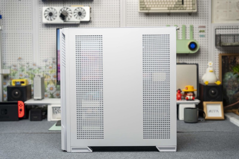 微星MPG VELOX 300R AIRFLOW PZ机箱评测：性能与美学的完美融合