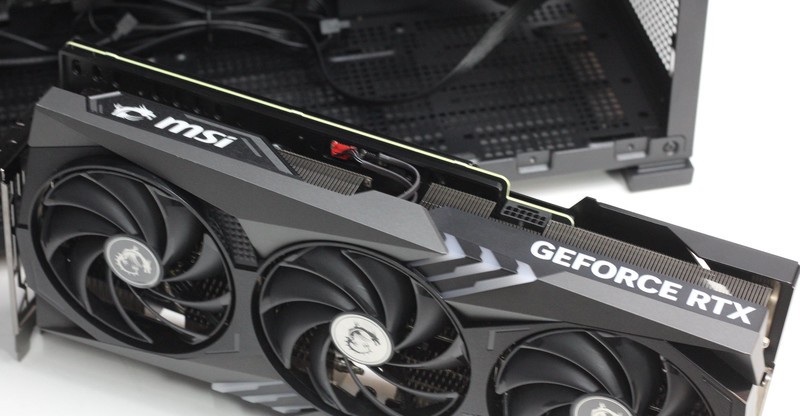 4070Ti就是个低功耗版的3090Ti，你觉得是不是这么个道理吧？