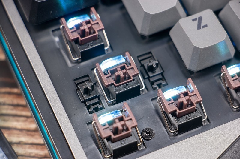 光轴初体验，双飞燕血手幽灵B980机械键盘上手实测