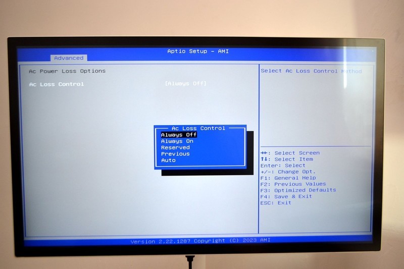春节加班不用慌!30多买个小插座，实现电脑远程开关机，控制桌面