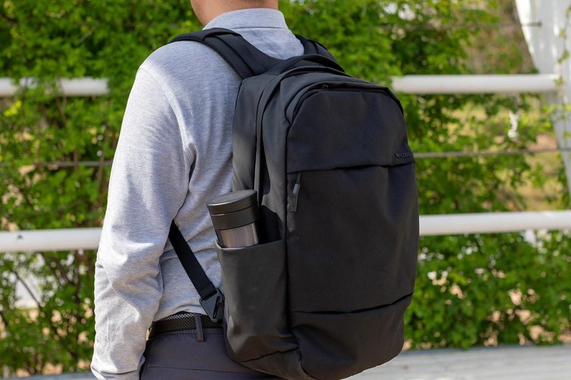 城市通勤该如何选背包？INCASE City系列让你背出时尚新选择