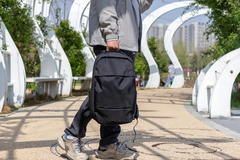 城市通勤该如何选背包？INCASE City系列让你背出时尚新选择