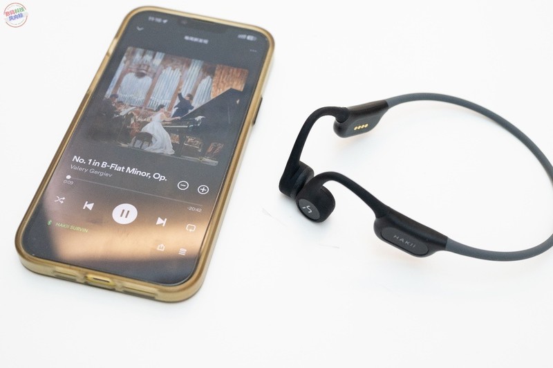 想在游泳健身同时畅听音乐，试试哈氪漫游IP68防水骨传导耳机