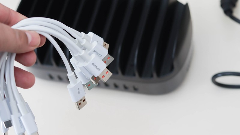 工作室首选多口充电器，10口USB+120W大功率，告别线材蜘蛛网！