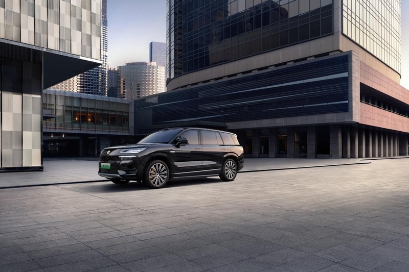 周剑的选择与腾势N9的万辆：科技豪华如何赢得“自己人”的投票？