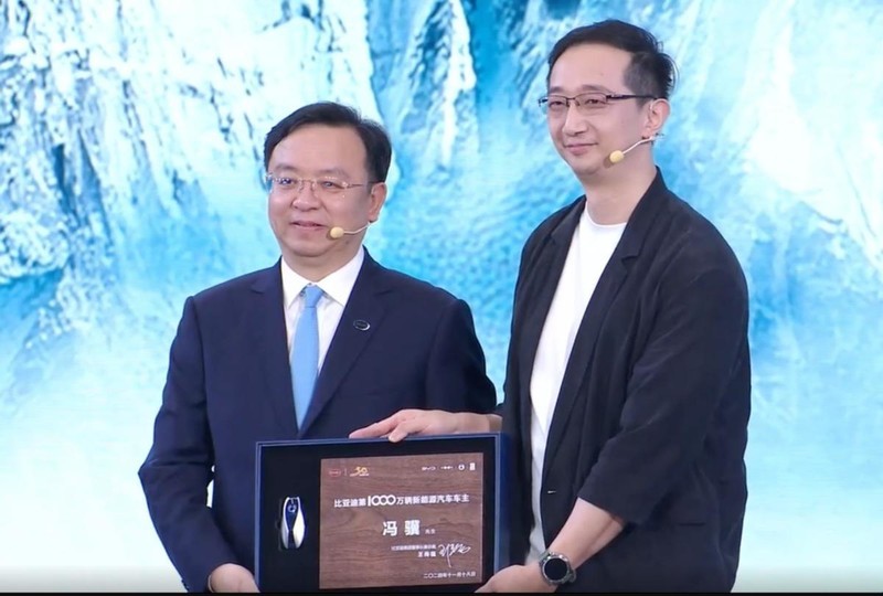 周剑的选择与腾势N9的万辆：科技豪华如何赢得“自己人”的投票？