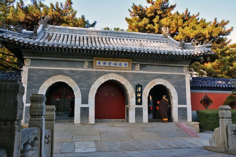 #留住美丽秋天# 北京最美秋色之一：潭拓寺