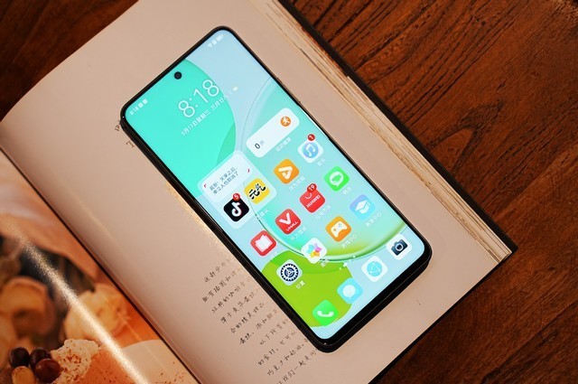 华为畅享60 Pro上手测评：经典双环+窄边直屏，千元机设计天花板