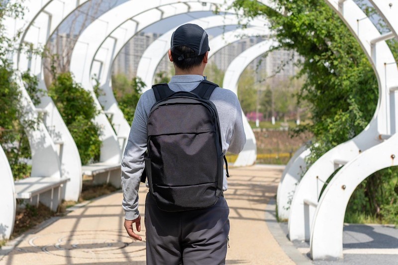 城市通勤该如何选背包？INCASE City系列让你背出时尚新选择