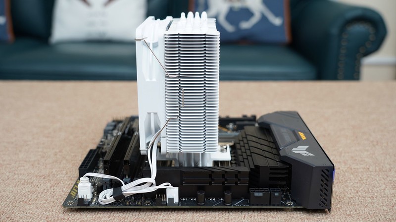 只为游戏而生，Intel i5 12490F评测及体验分享