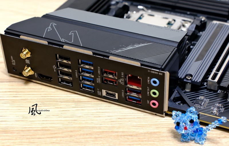 AMD Ryzen 9 7950X搭载X670 AORUS ELITE AX水冷降压实测